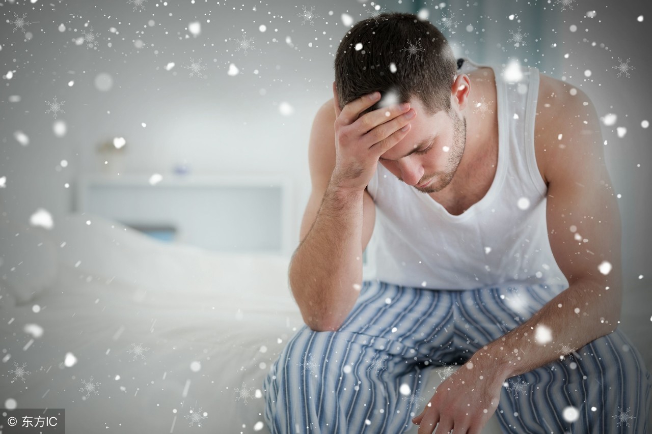 儿子看到老爸背影大哭,儿子看见爸爸回家痛哭