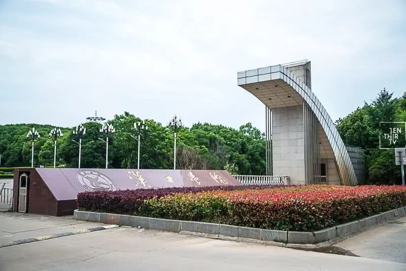 不在汉口的汉口学院，聚集了大花岭大学城最好吃的美食！