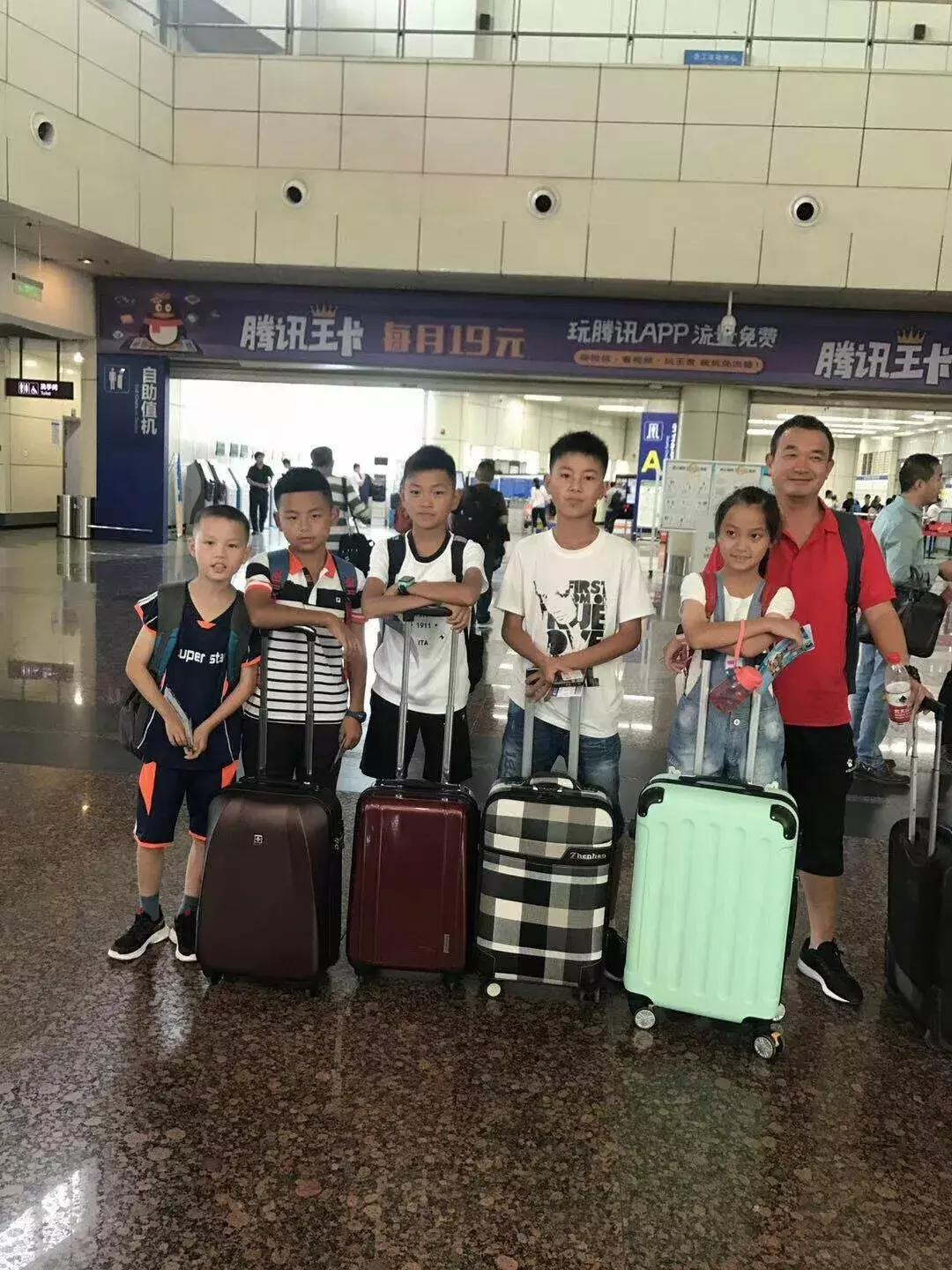 绵阳孩子独特表演世界杯开幕,绵阳儿童演出