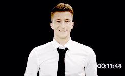 从姐弟恋到保姆上位世界杯球星背后的女人都不简单