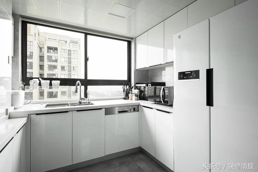 设计师品位真不错，130平米的老房这么一改，立马显出档次！