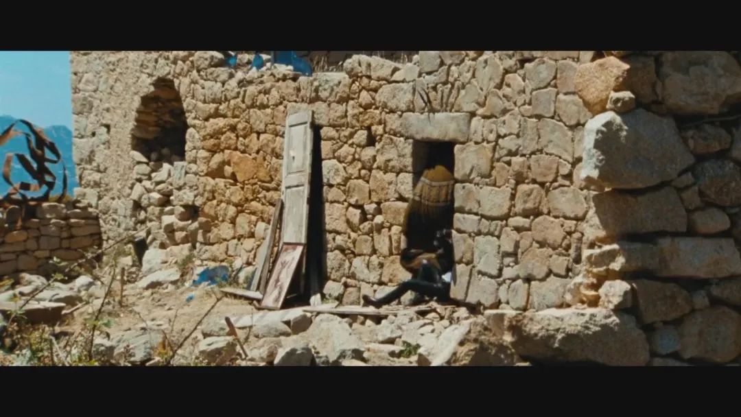 把大尺度拍得如此变态唯美,导演你怕是磕药了吧!