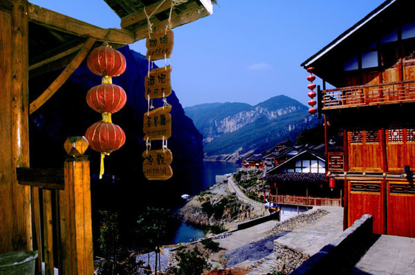 黔渝之光！乌江画廊被专家盛赞：旅游价值比张家界和梵净山还高！