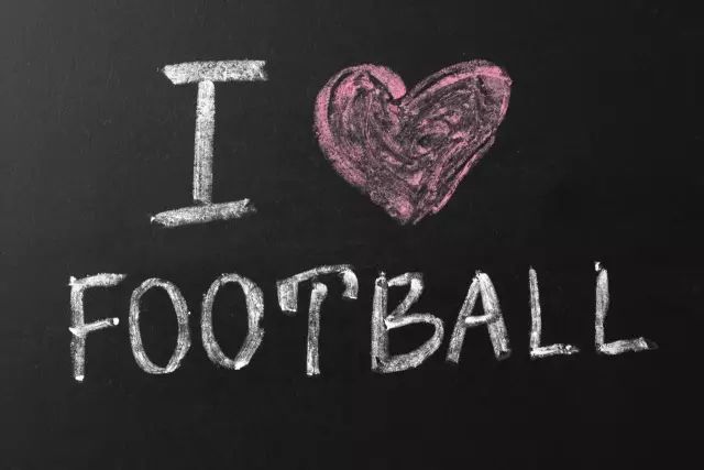 总有人要赢但为什么不是我的英文,总有人要赢为什么不能是你呢壁纸