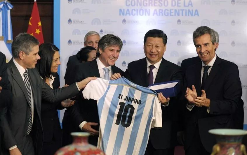 习*平近**:我是一个足球迷