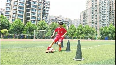 有三个河南人将代表中国，登上俄罗斯世界杯球场