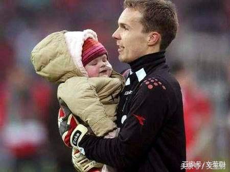 足球大张伟,足球娱乐化