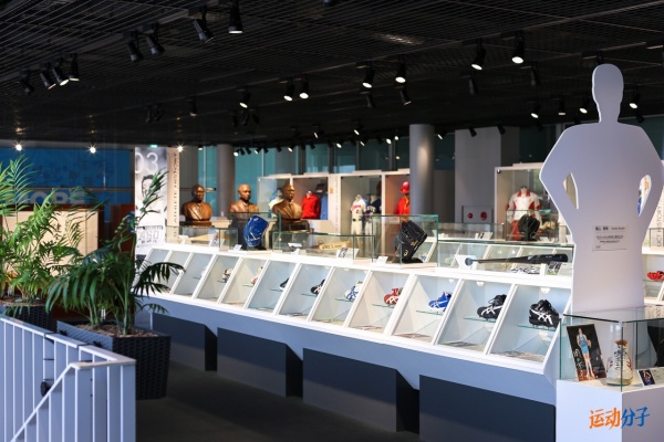 asics跑鞋历史,asics亚瑟士跑鞋之王从何而来