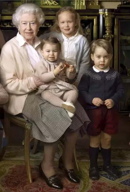 英国王室王子装,英国王室小公主王子穿搭