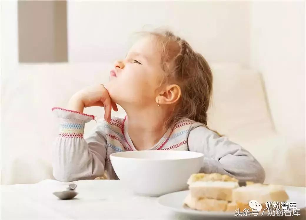 1岁宝宝不爱吃饭总想吃奶怎么办,1岁宝宝不爱吃饭是什么原因呢