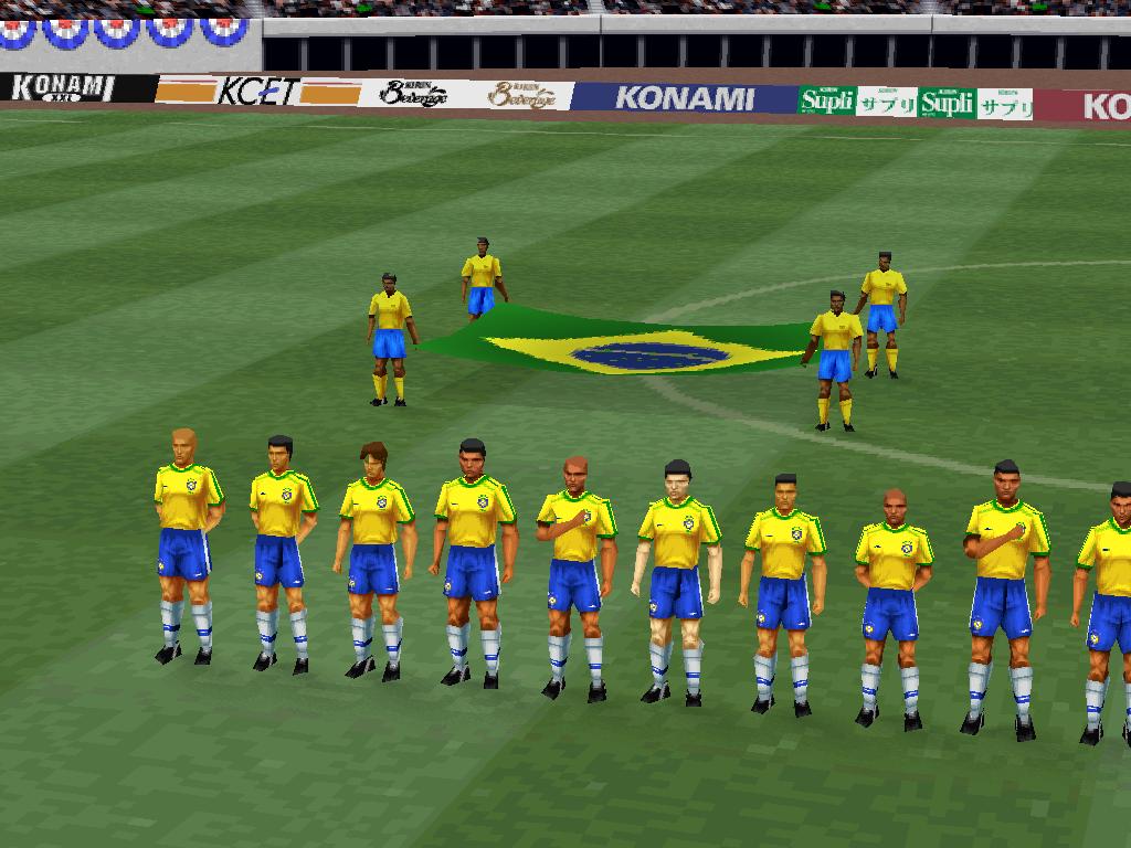 曾经与现在的实况足球,20年前陪你踢球