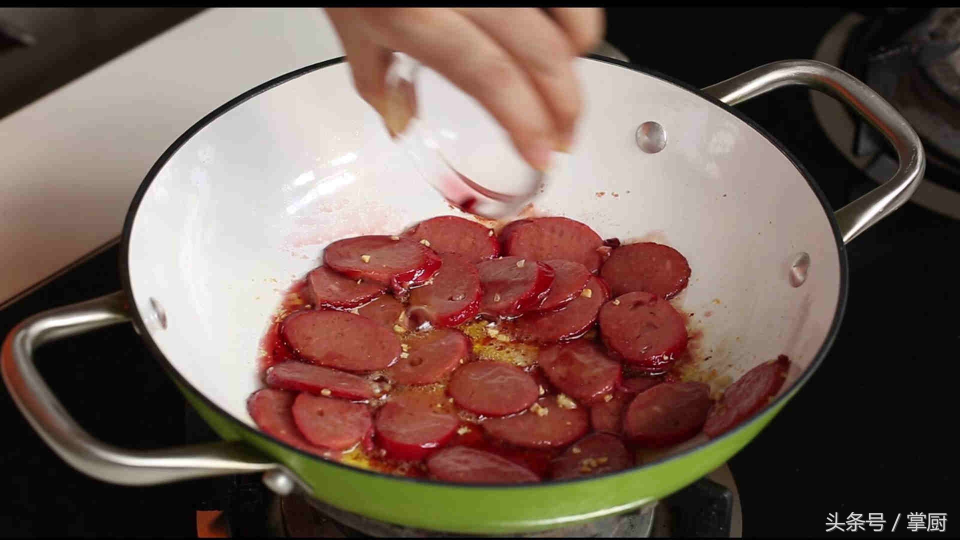 香肠怎么做最简单好吃,香肠怎么做才好吃呢