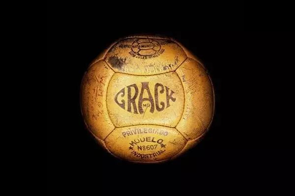 世界杯黑历史纪录,历史上足球世界杯最脏比赛