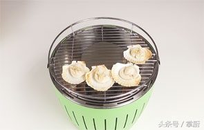 蒜蓉扇贝怎么烤着吃好吃,冻的蒜蓉粉丝扇贝怎么做才好吃