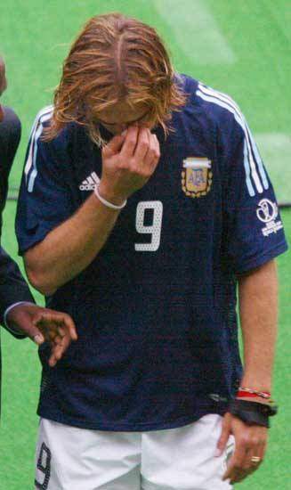 等待阿根廷足球的戈多-写在梅西对阵冰岛罚丢点球后