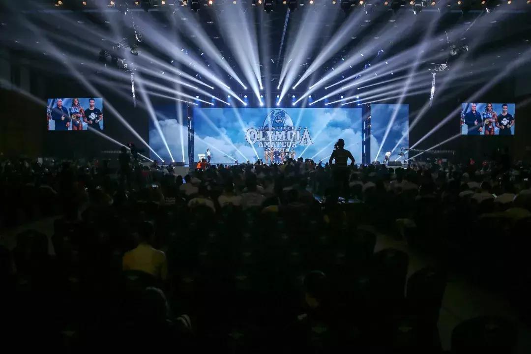 力与量的较量,力与运动美的完美结合