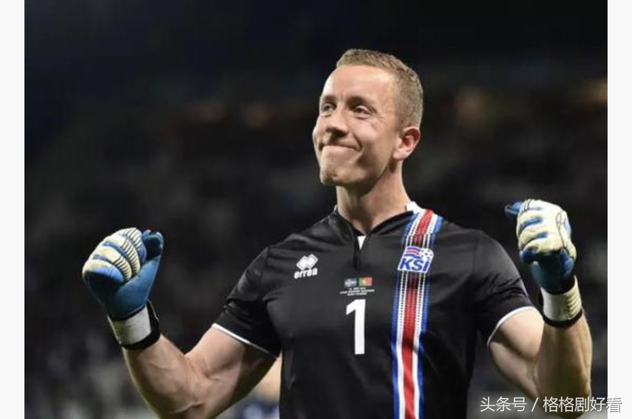 马丁内斯扑出法国队点球梅西反应,世界杯门将扑救阿根廷