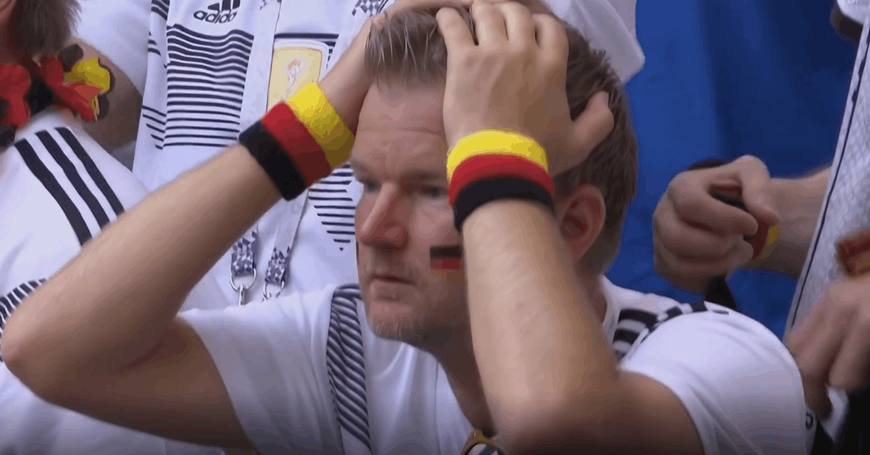 赢球就像过年！墨西哥美女球迷手舞足蹈，而勒夫这组动作很尴尬