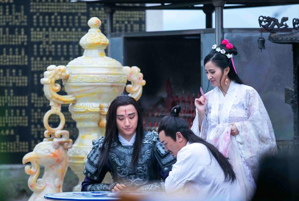 法海和白娘子纠缠不休,法海为什么要和白娘子作对