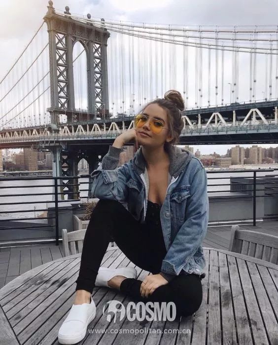 刘雯穿的小黑鞋运动鞋,刘雯复古高级鞋