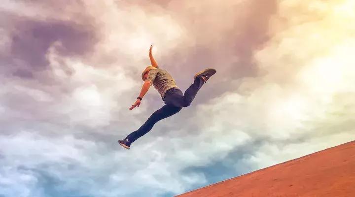 37岁的c罗满眼都是18岁时的自己,33岁的c罗创造了什么奇迹