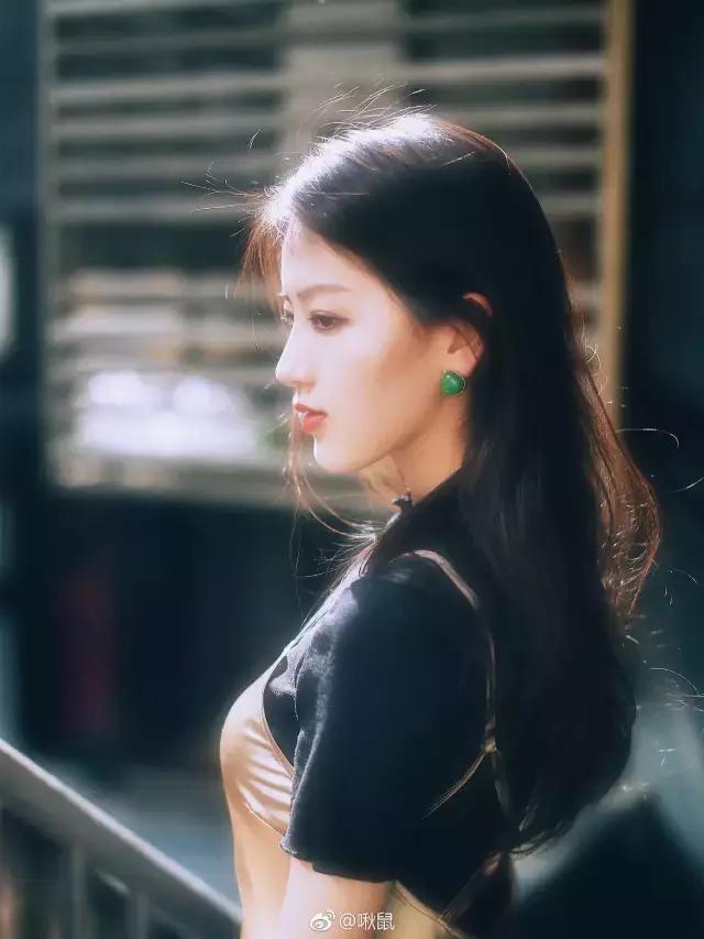 夏天拍照必备的10件衣服,夏季拍照服饰搭配图片