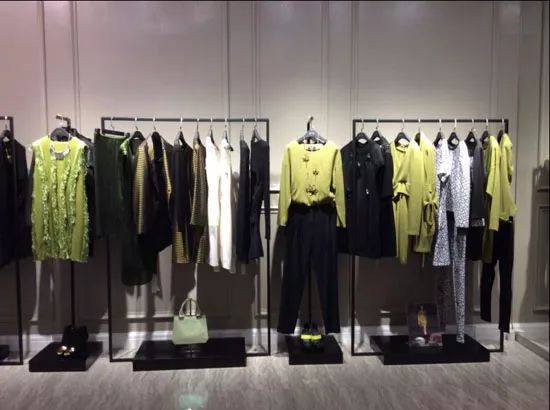 烫手山芋？搜于特5800万甩锅ELLE女装