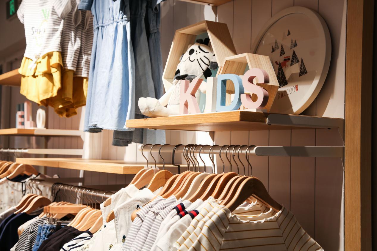 新品潮流童装馆,曲江银泰潮童