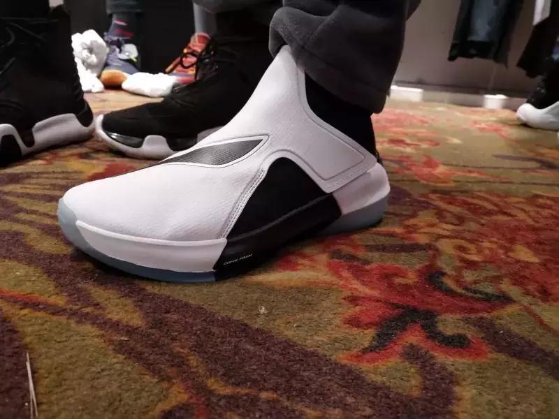 300元左右的缓震回弹型球鞋,各种球鞋缓震比较