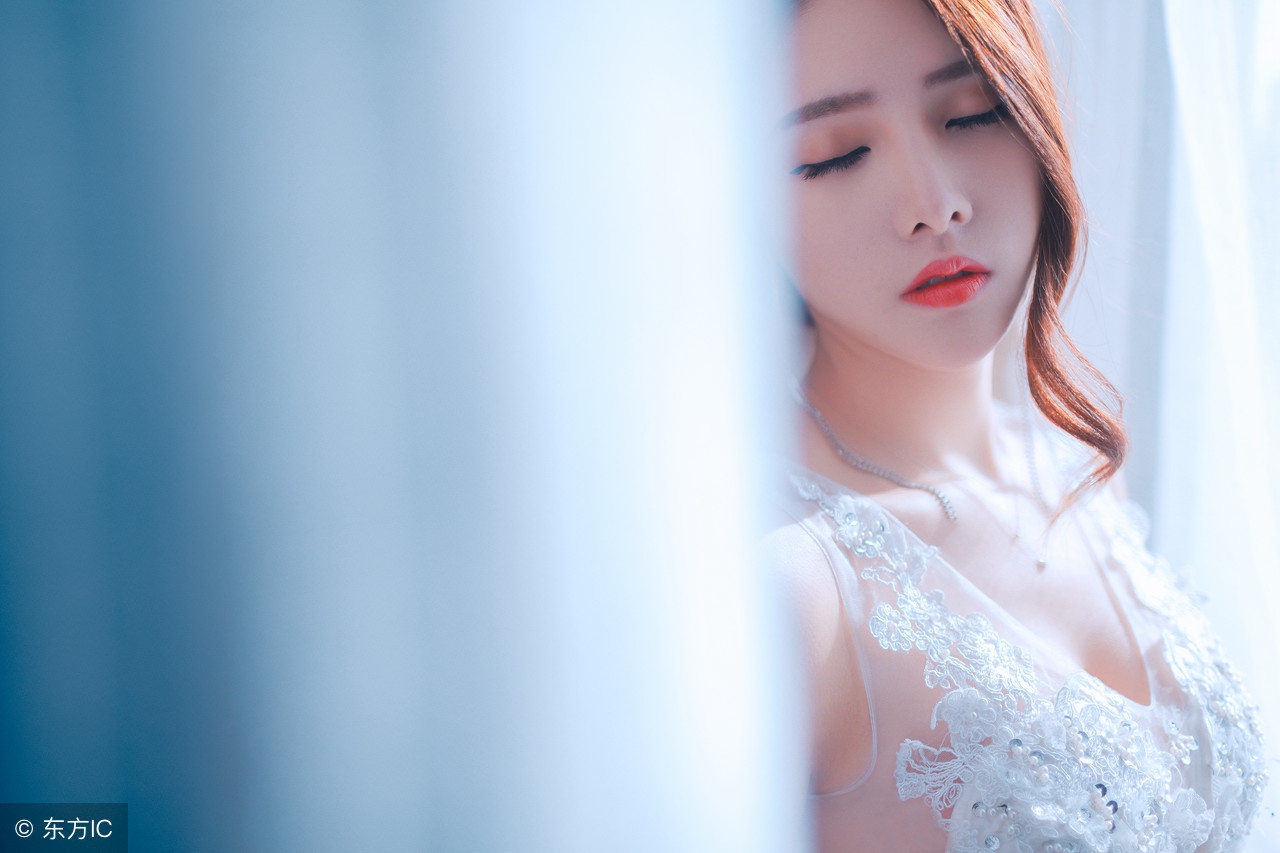 迟到早退，醉酒上班，如此保安竟让美女总裁舍不得开除！