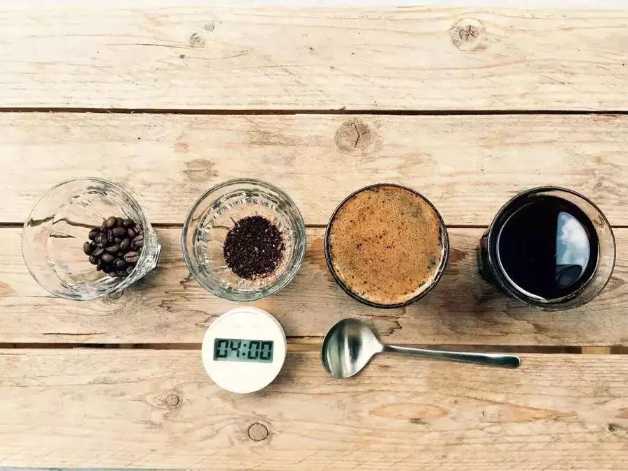 玻璃杯和陶瓷杯哪个更适合喝茶,喝咖啡用陶瓷杯还是玻璃杯