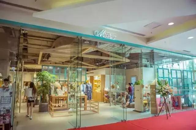 现在最火的国内女装品牌有哪些,中国最受欢迎的十大品牌女装