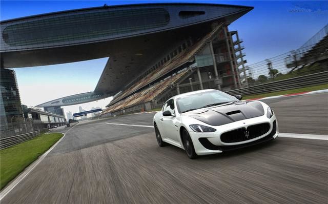 梅西和c罗的豪车,世界杯豪车