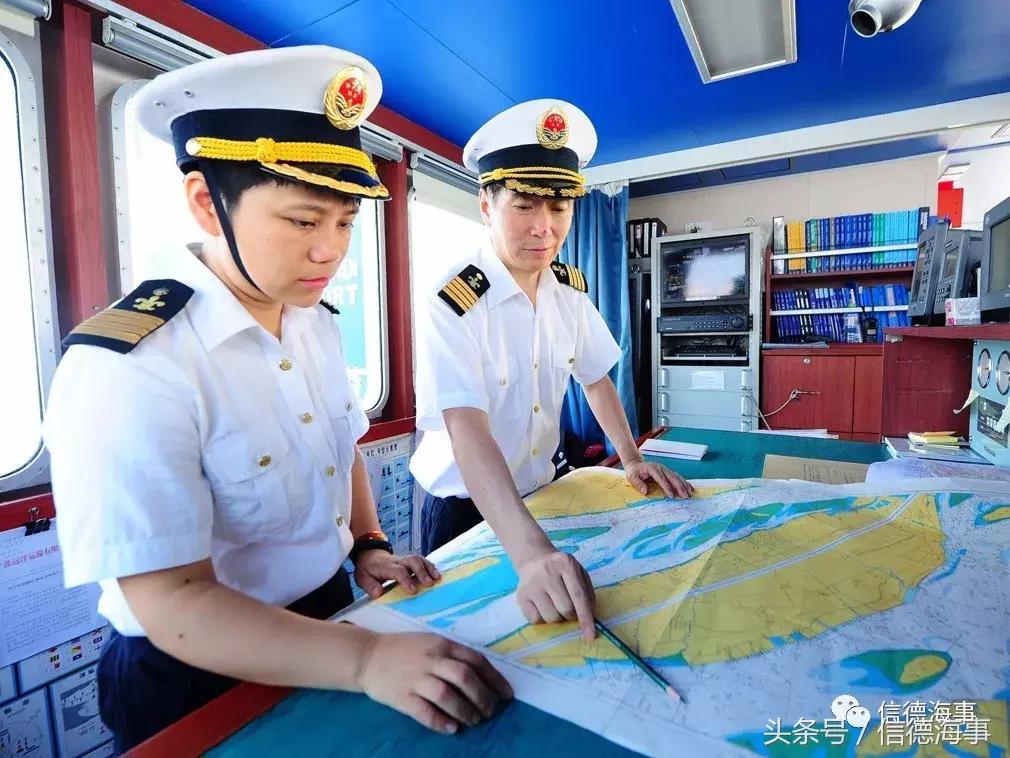 中国第一位上空间站女航天员,女引航员的真实生活照片