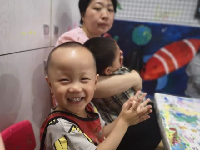 「金宝贝小小陶艺师活动回顾」跟外太空EZ寻觅不一样的烟花