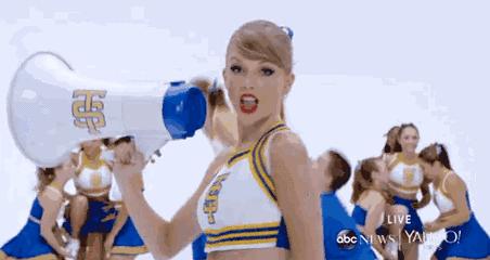 银乐迪新天地店,为世界杯加油足球小宝贝