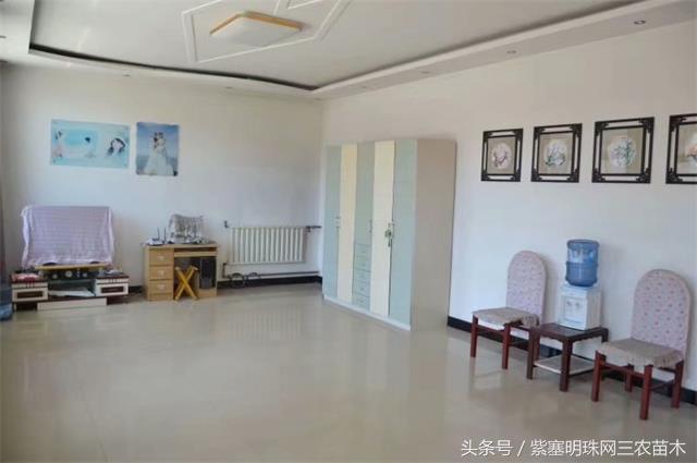 南戴河*哥涛**农家院（成杰宾馆）云烟天外黄金缕，渔火滩头绿酒家！