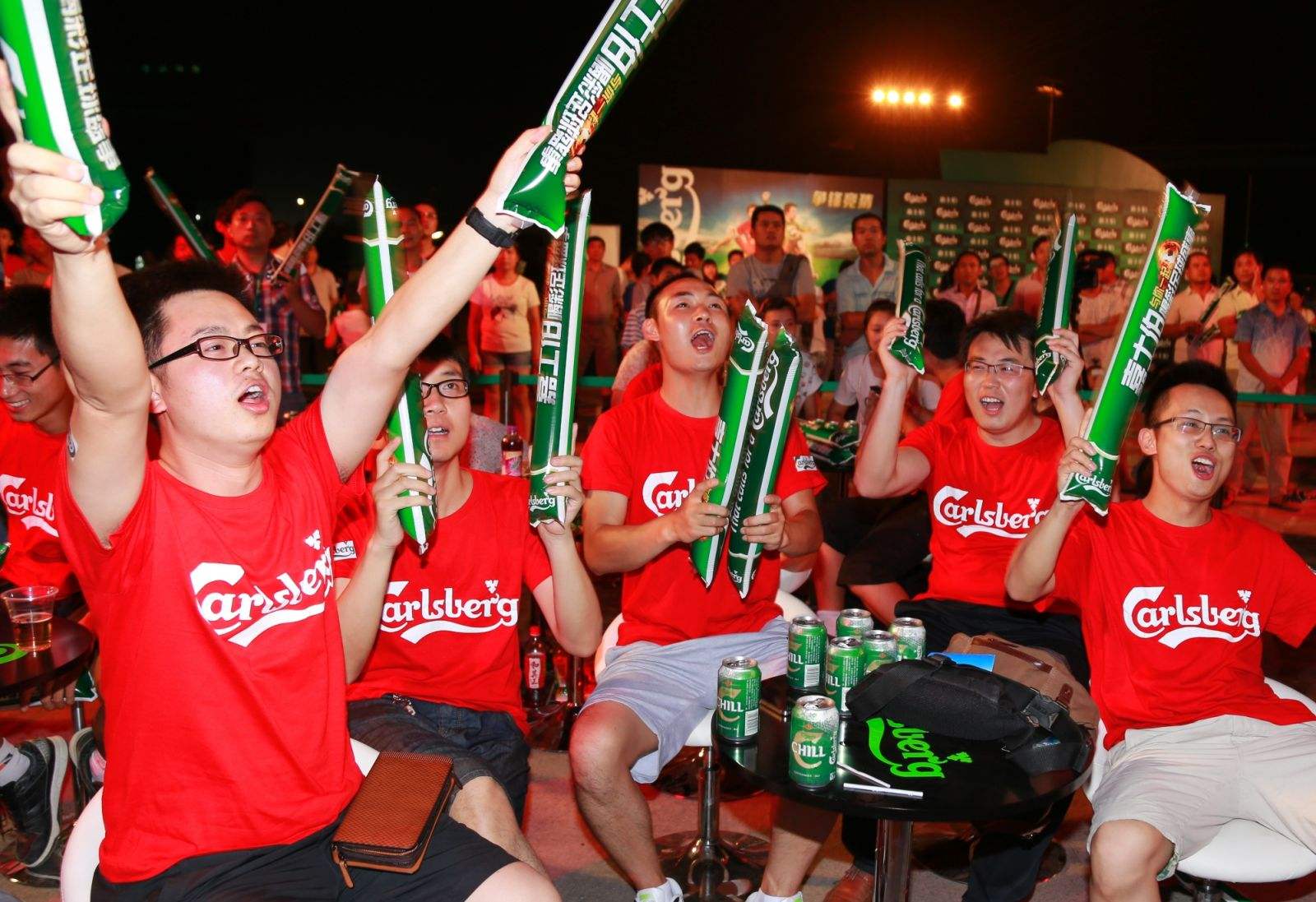 全世界在看中国,全世界都在看世界杯国足在干嘛