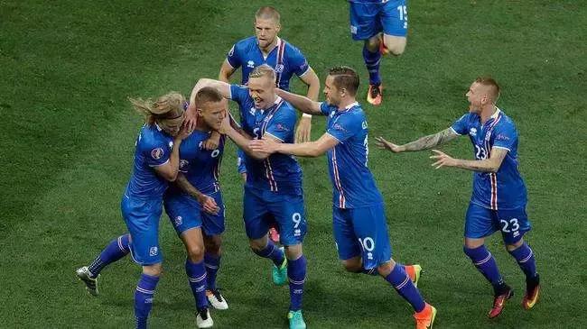 冰岛欢迎足球队,冰岛原来是属于英国吗