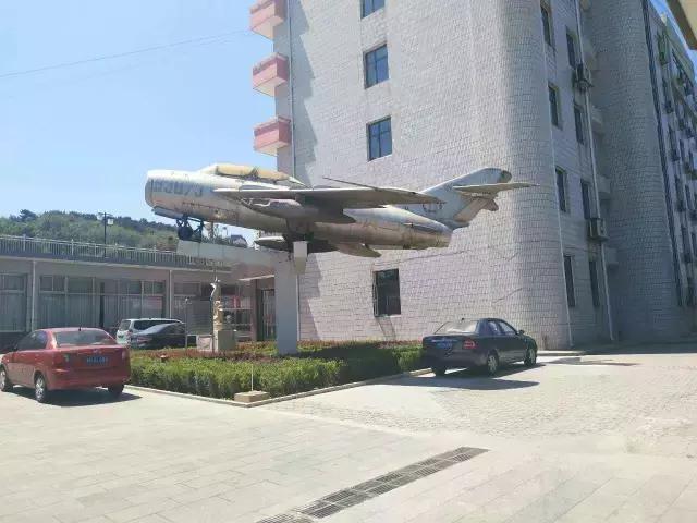 唐山青少年军事夏令营招生,唐山中小学生军事夏令营培训