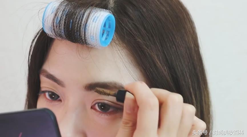 橘色系高级感妆容,白皮淡颜高级感妆容