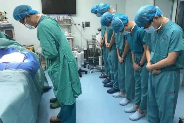 青岛小九月天使葬礼,青岛小九月器官捐献