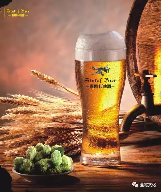 助力世界杯的三大啤酒厂，“啤酒+旅游”为何做的这么好？