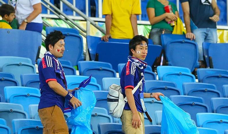 世界杯暖心瞬间反向解说,世界杯中那些感动人心的瞬间