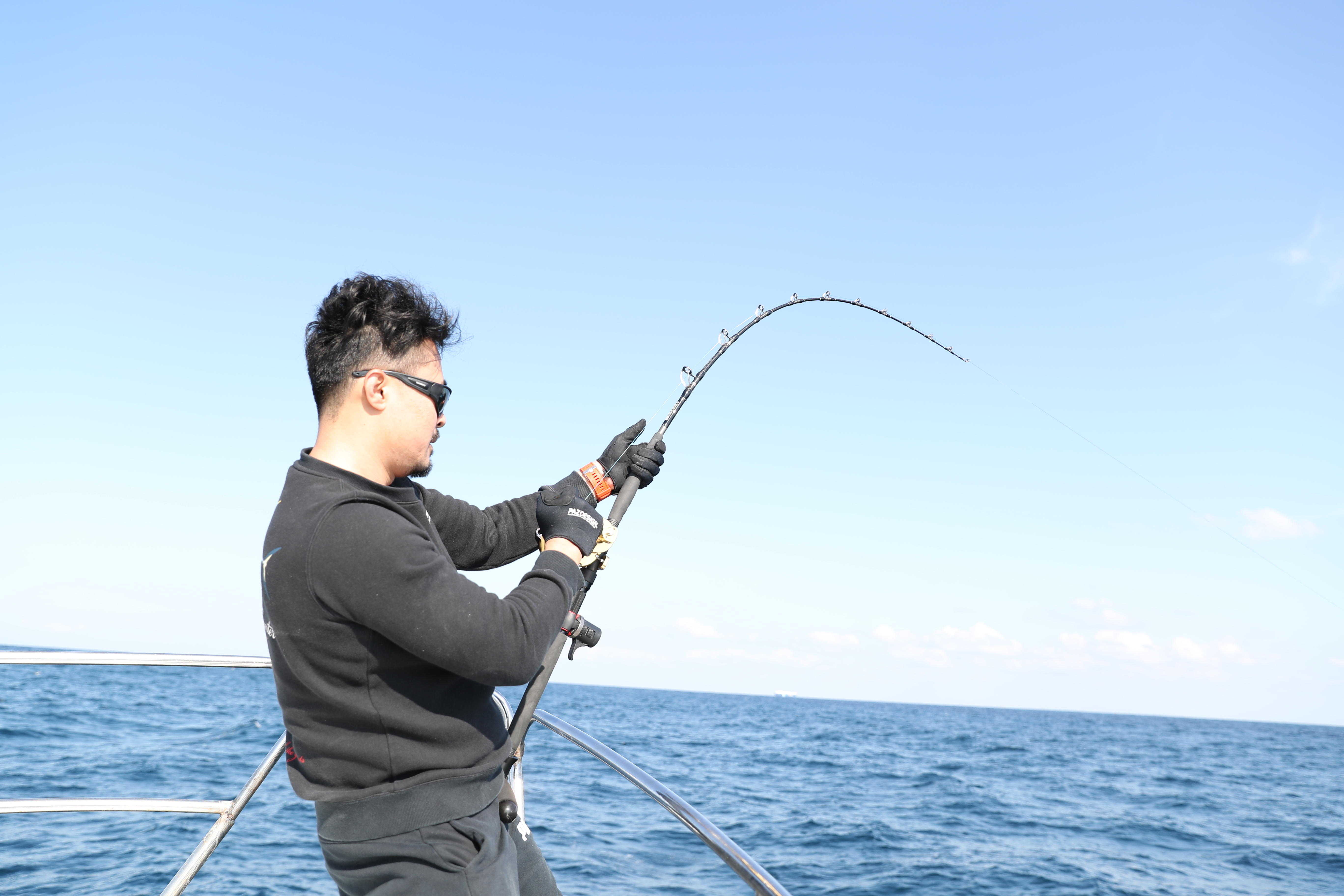 日本海域竟有此等巨物，钓鱼人还等什么？快点集结来消灭它们