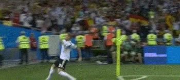 克罗斯绝杀瑞典的难度有多高,克罗斯绝杀瑞典诺伊尔的反应