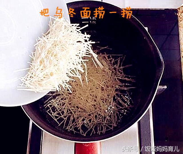 一岁多宝宝不爱吃辅食怎么办？各种小妙招教你轻松应对（附菜谱）