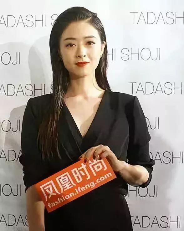 胯宽腰粗适合怎么穿,肩宽胯宽骨架大的女生怎样穿衣