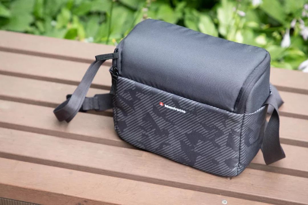 和变形金刚照相,婚纱和变形金刚