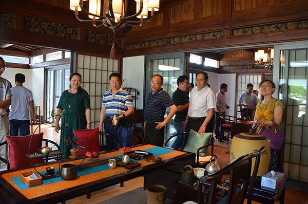 “诗意亮美嘉”文学采风活动成功举行